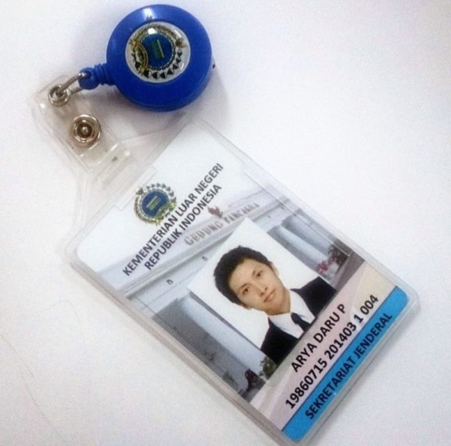 id badge Arya Daru Pangayunan