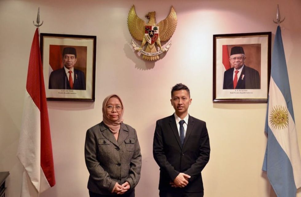 Potret Arya Daru Pangayunan sebagai sekretaris kedua ekonomi sosial budaya kbri Buenos Aires